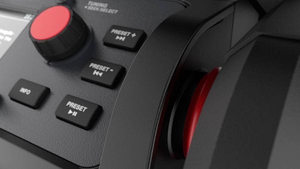 Produktbild: PerfectPro RockPro Baustellenradio DAB+, UKW AUX, Bluetooth&reg;, USB Akku-Ladefunktion, spritzwassergesch&uuml;tzt, staubdicht, sto&szlig;fest