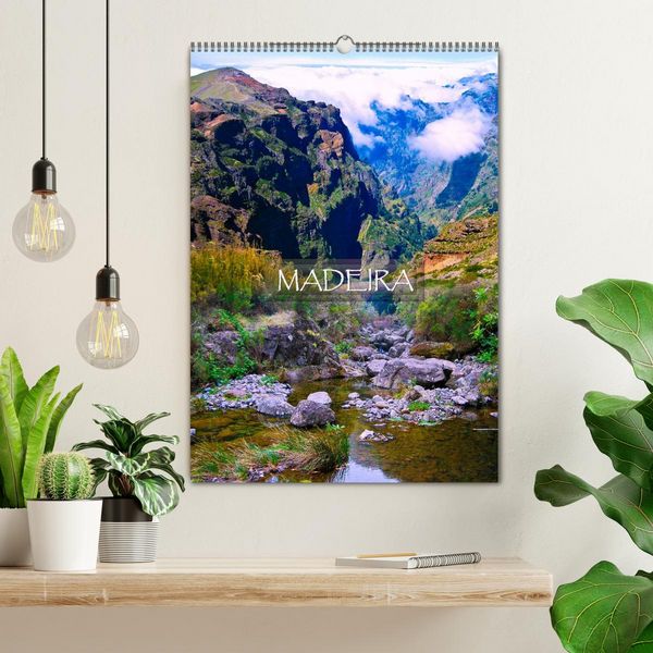 Produktbild: MADEIRA (Wandkalender 2026 DIN A2 hoch), CALVENDO Monatskalender