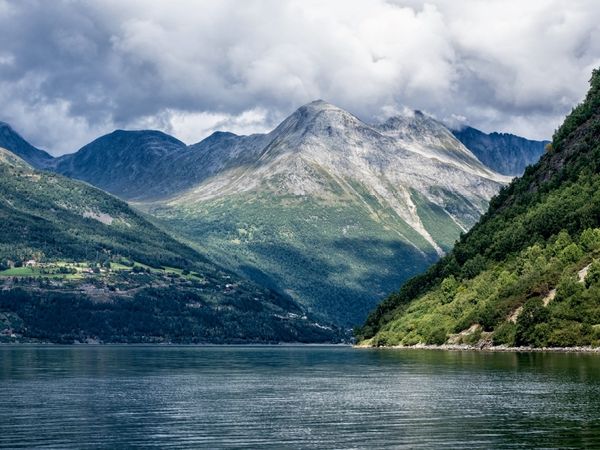 Produktbild: CALVENDO Puzzle Blick auf dem Storfjord | 1000 Teile Lege-Gr&ouml;&szlig;e 64x48cm Foto-Puzzle f&uuml;r gl&uuml;ckliche Stunden