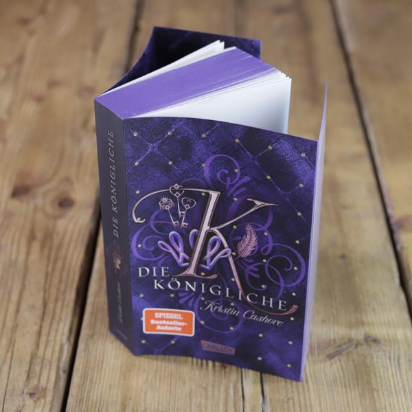Produktbild: Die K&ouml;nigliche (Die sieben K&ouml;nigreiche 3)