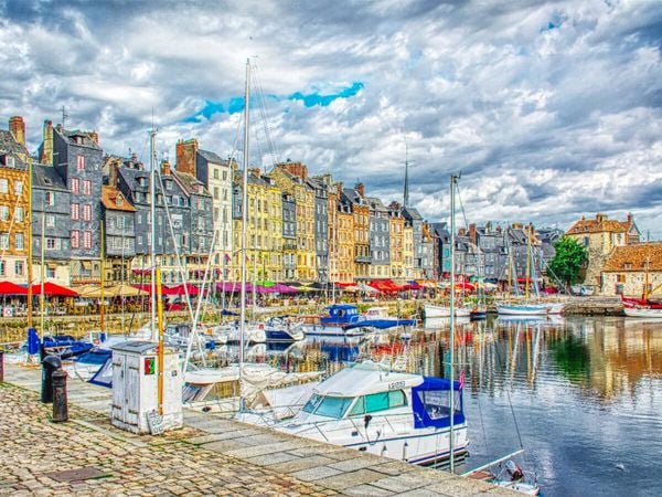 Produktbild: CALVENDO Puzzle Honfleur | 1000 Teile Lege-Gr&ouml;&szlig;e 64x48cm Foto-Puzzle f&uuml;r gl&uuml;ckliche Stunden