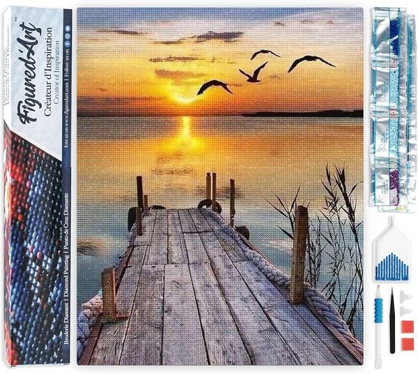 Produktbild: FiguredArt DP-479 - Diamond Painting, Dock auf dem See, 5D Bild (40x50cm) mit eckigen Steinen, DIY Bastelset