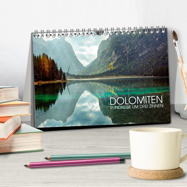 Produktbild: Dolomiten - Rundreise um Drei Zinnen (Tischkalender 2026 DIN A5 quer), CALVENDO Monatskalender