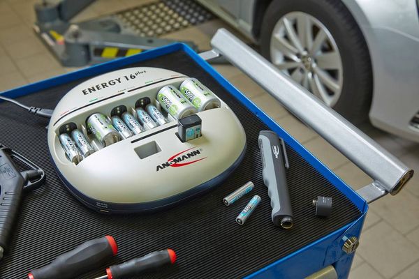 Produktbild: Ansmann Energy 16 plus Rundzellen-Ladeger&auml;t NiCd, NiMH Micro (AAA), Mignon (AA), Baby (C), Mono (D), 9 V Block