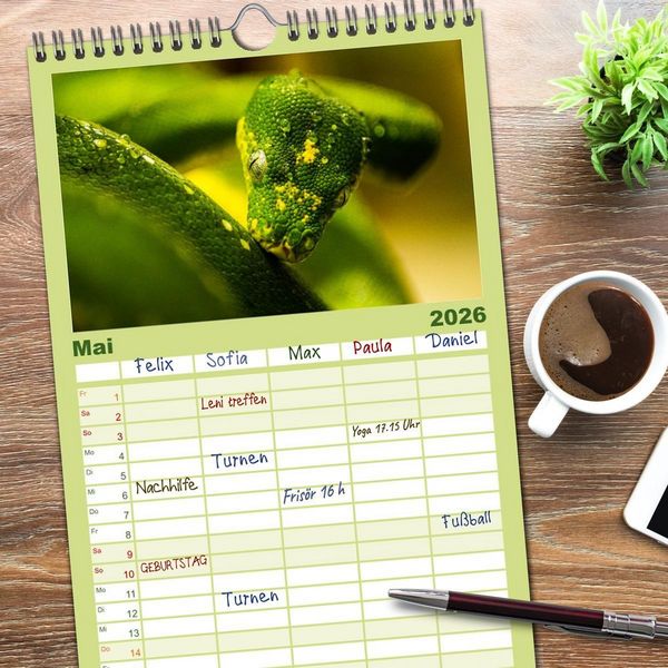 Produktbild: Familienplaner 2026 - Reptilien & Amphibien Portraits mit 5 Spalten (Wandkalender, 21 x 45 cm) CALVENDO