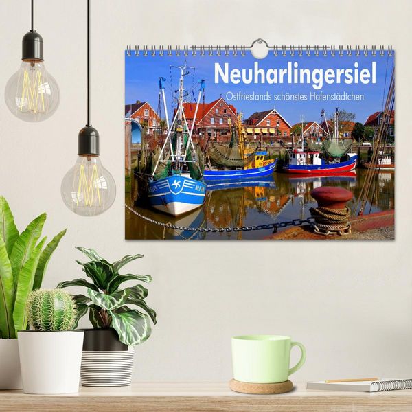 Produktbild: Neuharlingersiel - Ostfrieslands sch&ouml;nstes Hafenst&auml;dtchen (Wandkalender 2026 DIN A4 quer), CALVENDO Monatskalender