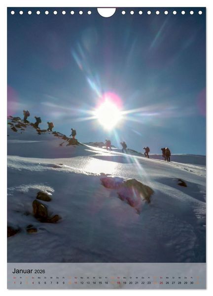 Produktbild: Wandern - meine Leidenschaft (Wandkalender 2026 DIN A4 hoch), CALVENDO Monatskalender