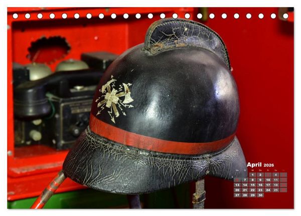 Produktbild: Historische Feuerwehrhelme (Tischkalender 2026 DIN A5 quer), CALVENDO Monatskalender