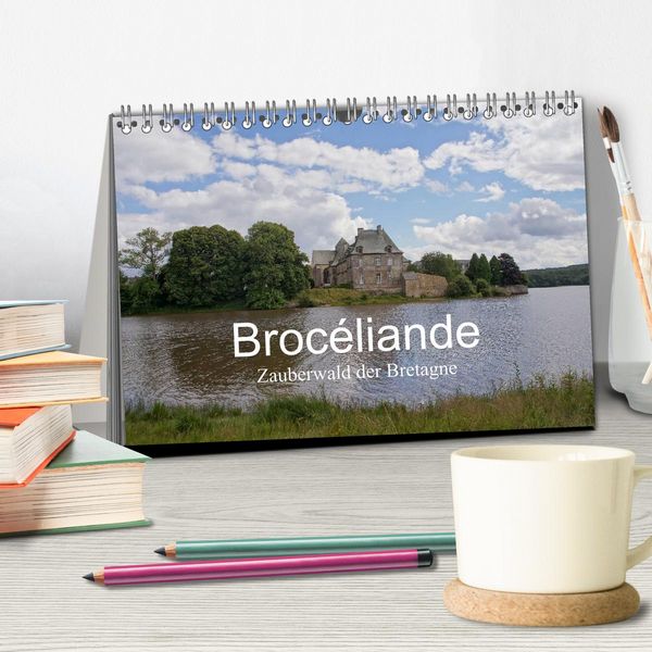Produktbild: Broc&eacute;liande / Zauberwald der Bretagne (Tischkalender 2026 DIN A5 quer), CALVENDO Monatskalender