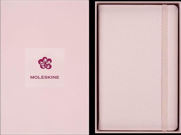 Produktbild: Moleskine Sakura Precious & Ethical Notizbuch limitierte Ausgabe L/A5, liniert, fester Einband, wiederverwendbare Geschenkbox