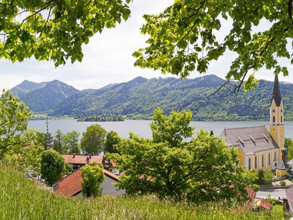 Produktbild: CALVENDO Puzzle Fr&uuml;hlingslandschaft am Schliersee 1000 Teile Lege-Gr&ouml;&szlig;e 64 x 48 cm Foto-Puzzle Bild von SusaZoom