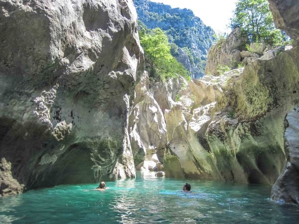 Produktbild: Wild Swimming Frankreich