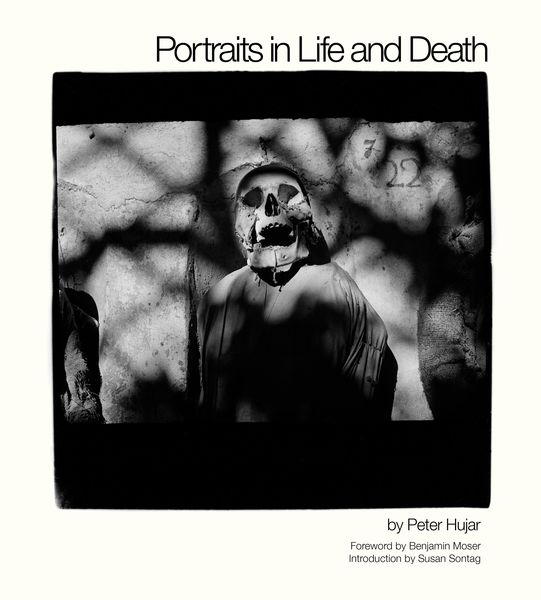 Produktbild: Portraits in Life and Death