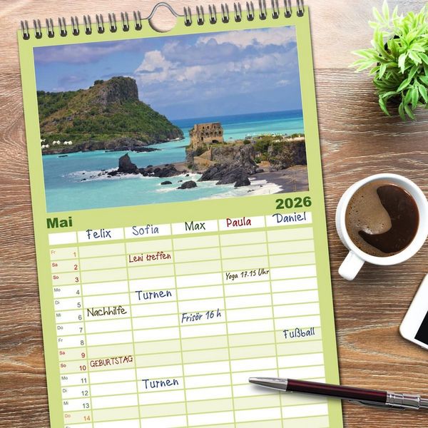 Produktbild: Familienplaner 2026 - Kalabrien mit 5 Spalten (Wandkalender, 21 x 45 cm) CALVENDO