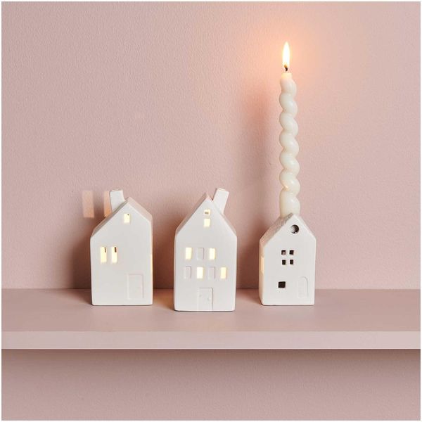 Produktbild: Haus Schrägdach Porzellan mit LED weiß 13x6x7cm