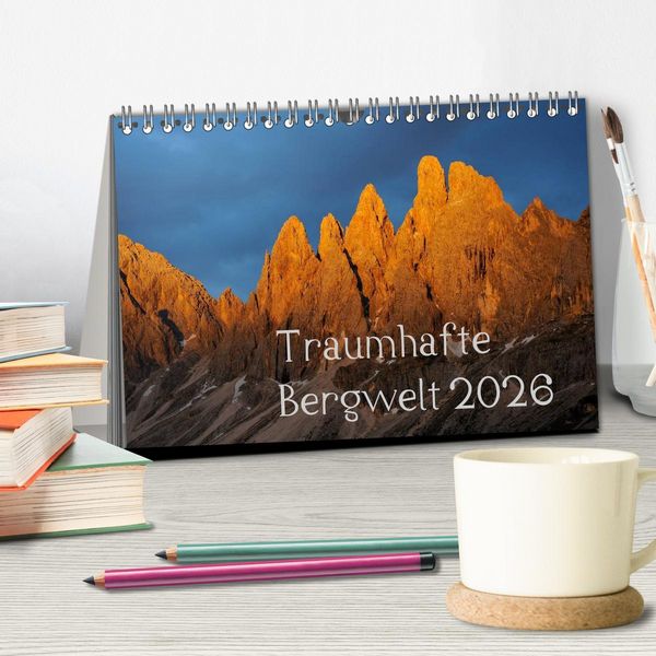 Produktbild: Traumhafte Bergwelt Kalender (Tischkalender 2026 DIN A5 quer), CALVENDO Monatskalender