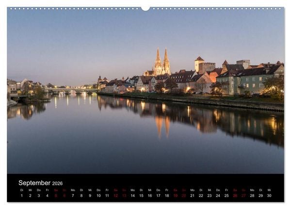 Produktbild: Regensburg bei Nacht (Wandkalender 2026 DIN A2 quer), CALVENDO Monatskalender