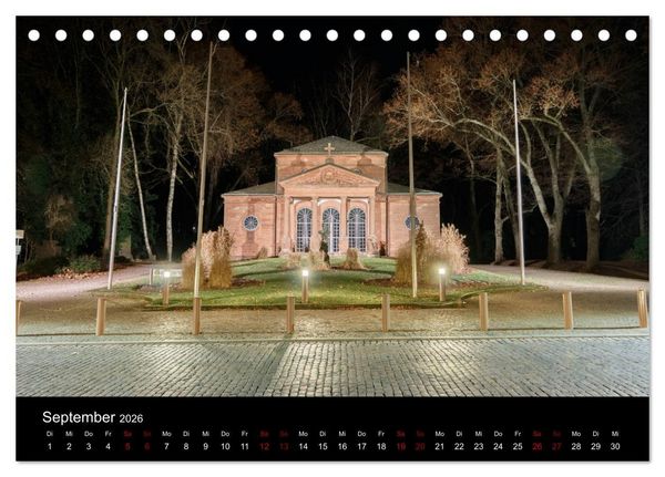 Produktbild: Pirmasens bei Nacht (Tischkalender 2026 DIN A5 quer), CALVENDO Monatskalender