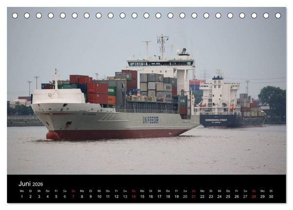 Produktbild: Schiffe im Hamburger Hafen (Tischkalender 2026 DIN A5 quer), CALVENDO Monatskalender