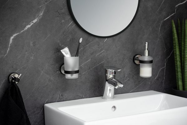 Produktbild: UV-Loc&reg; Zahnputzbecherhalter Mod. Udine, Befestigen ohne Bohren mit innovativem Klebesystem