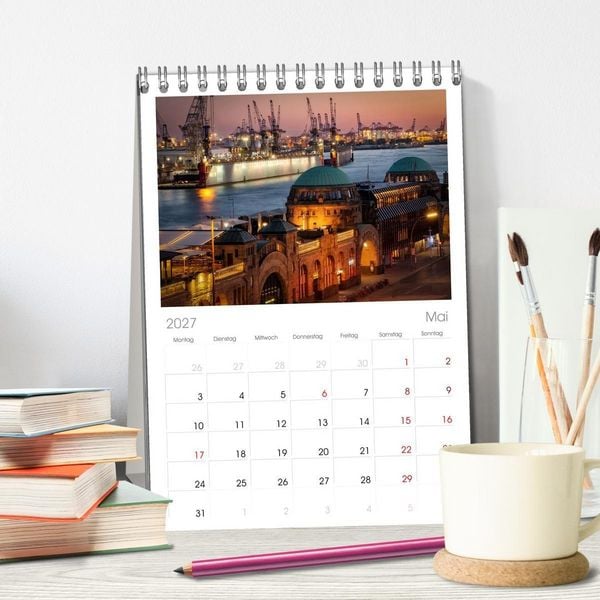 Produktbild: Tischplaner 2027 - Magic Nights Hamburg (A5 Tischkalender zum Aufstellen) CALVENDO