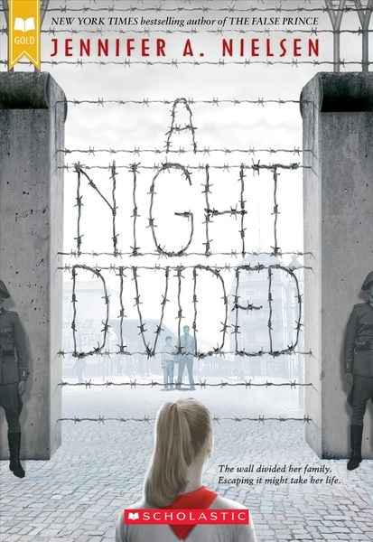 Produktbild: A Night Divided (Scholastic Gold)
