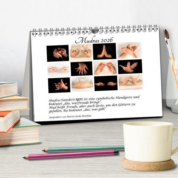 Produktbild: Mudras / 2026 (Tischkalender 2026 DIN A5 quer), CALVENDO Monatskalender
