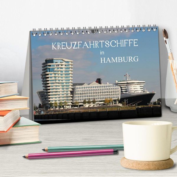 Produktbild: Kreuzfahrtschiffe in Hamburg (Tischkalender 2026 DIN A5 quer), CALVENDO Monatskalender