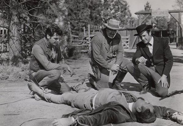 Produktbild: Die Meute lauert &uuml;berall - Western Legenden No. 43