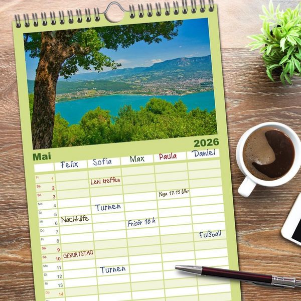 Produktbild: Familienplaner 2026 - Frankreichs Natursch&ouml;nheiten mit 5 Spalten (Wandkalender, 21 x 45 cm) CALVENDO