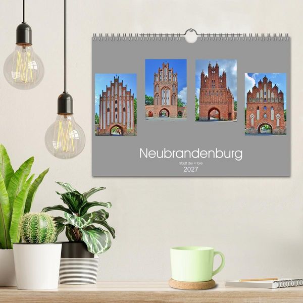 Produktbild: Neubrandenburg - Stadt der 4 T&uuml;rme (Wandkalender 2027 DIN A4 quer), CALVENDO Monatskalender