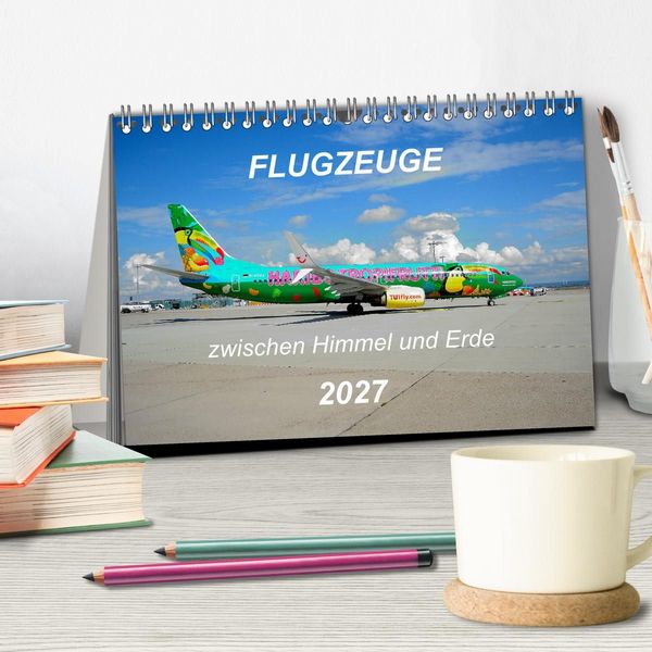 Produktbild: Flugzeuge zwischen Himmel und Erde (Tischkalender 2027 DIN A5 quer), CALVENDO Monatskalender