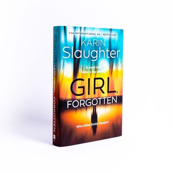 Produktbild: Girl, Forgotten
