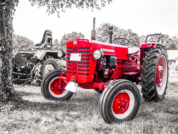 Produktbild: CALVENDO Puzzle Oldtimer Trecker MC Cormick | 1000 Teile Lege-Gr&ouml;&szlig;e 64x48cm Foto-Puzzle f&uuml;r gl&uuml;ckliche Stunden