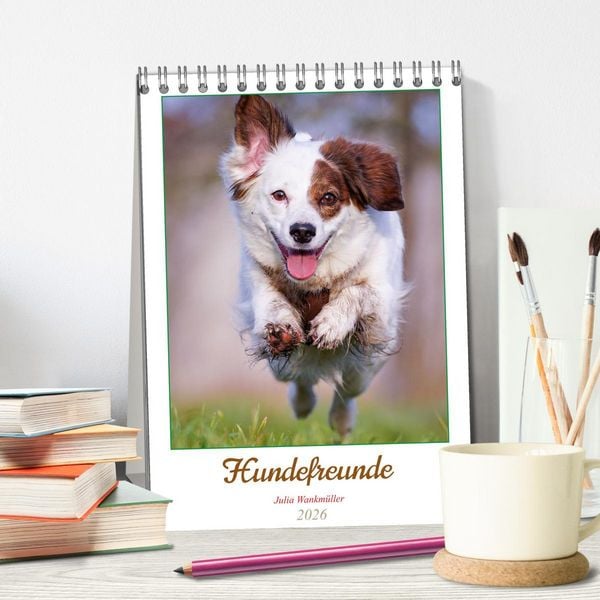 Produktbild: Hundefreunde (Tischkalender 2026 DIN A5 hoch), CALVENDO Monatskalender