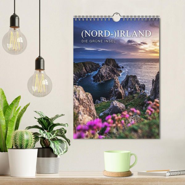 Produktbild: (Nord-)Irland - Die gr&uuml;ne Sch&ouml;nheit (Wandkalender 2026 DIN A4 hoch), CALVENDO Monatskalender