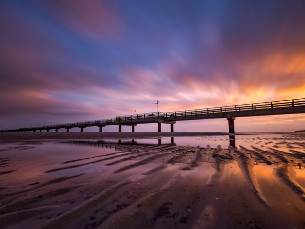 Produktbild: CALVENDO Puzzle Seebr&uuml;cke Prerow im Sonnenaufgang | 1000 Teile Lege-Gr&ouml;&szlig;e 64x48cm Foto-Puzzle f&uuml;r gl&uuml;ckliche Stunden