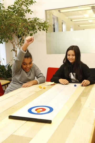 Produktbild: Table Top Curling Game (Spiel)