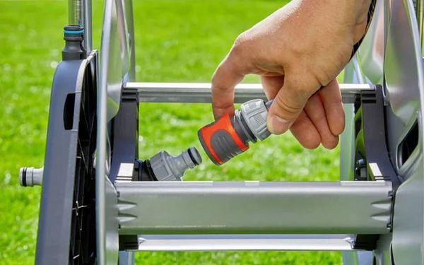 Produktbild: GARDENA 18550-20 CleverRoll L Easy Metall Schlauchwagen 1 St. Silber
