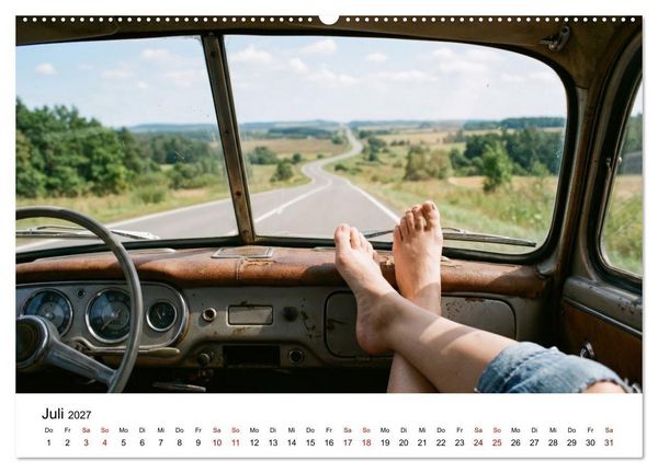 Produktbild: Unten Ohne - Barfu&szlig; durchs Jahr (hochwertiger Premium Wandkalender 2027 DIN A2 quer), Kunstdruck in Hochglanz