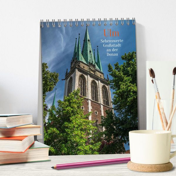 Produktbild: Ulm - Sehenswerte Gro&szlig;stadt an der Donau (Tischkalender 2026 DIN A5 hoch), CALVENDO Monatskalender