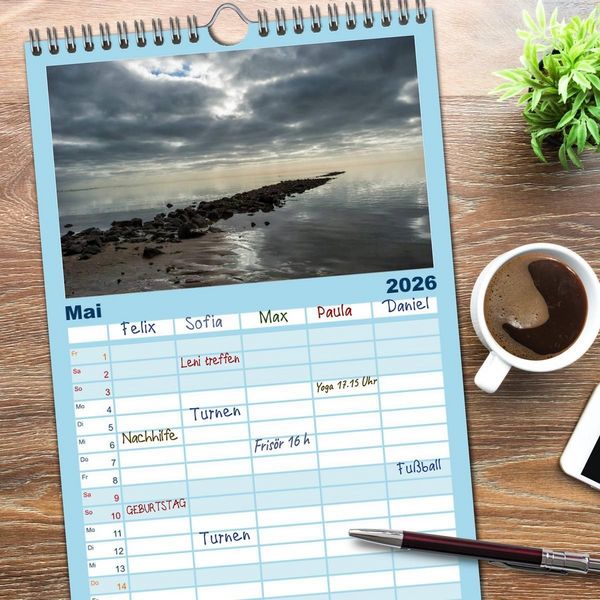 Produktbild: Familienplaner 2026 - Faszination Meer und Wolken mit 5 Spalten (Wandkalender, 21 x 45 cm) CALVENDO