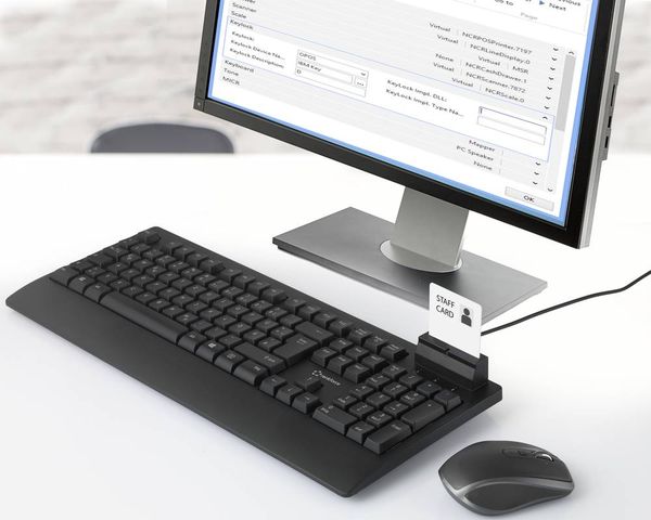 Produktbild: Renkforce RF-CKB-200 USB Tastatur Deutsch, QWERTZ Schwarz Chipkarten-Leser