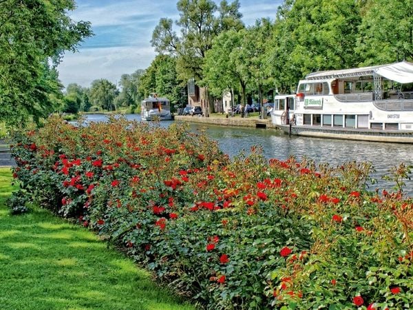 Produktbild: CALVENDO Puzzle Mit der Wei&szlig;en Flotte auf der Ruhr | 1000 Teile Lege-Gr&ouml;&szlig;e 64x48cm Foto-Puzzle f&uuml;r gl&uuml;ckliche Stunden