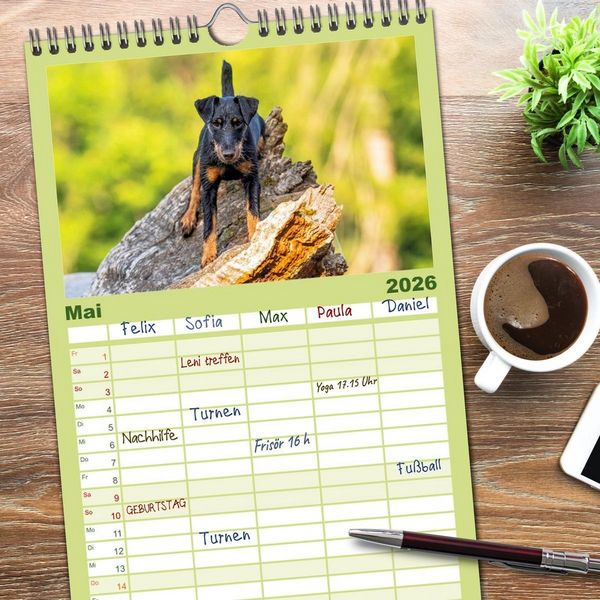 Produktbild: Familienplaner 2026 - Deutscher Terrier - ein leidenschaftlicher J&auml;ger mit 5 Spalten (Wandkalender, 21 x 45 cm) CALVENDO