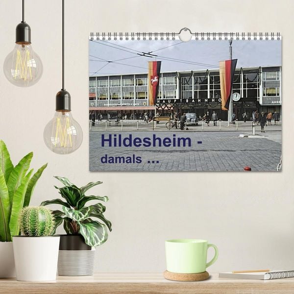 Produktbild: Hildesheim - damals ... (Wandkalender 2026 DIN A4 quer), CALVENDO Monatskalender