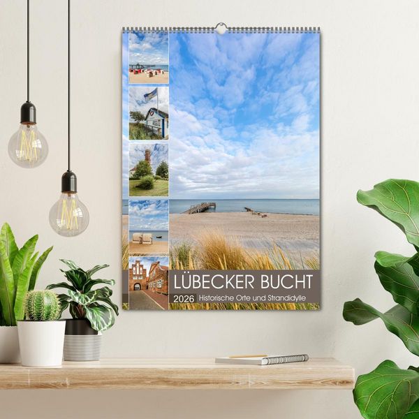 Produktbild: L&Uuml;BECKER BUCHT Historische Orte und Strandidylle (Wandkalender 2026 DIN A2 hoch), CALVENDO Monatskalender