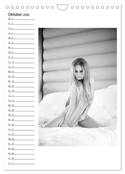 Produktbild: Mode in schwarz und wei&szlig; (Wandkalender 2026 DIN A4 hoch), CALVENDO Monatskalender