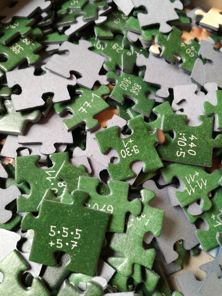 Produktbild: PLUZZLE - Das Mathe-Puzzle