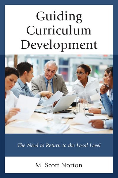 Produktbild: Guiding Curriculum Development
